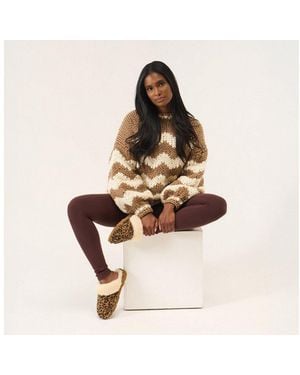 BEARPAW Clog Home Slipper, Hausschuh, Clog Mit Leo-Muster - Weiß