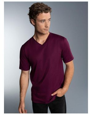 Trigema T- V-Shirt DELUXE Baumwolle (1-tlg) - Lila