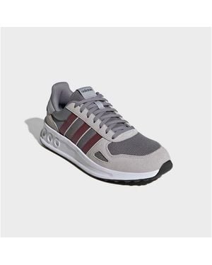adidas Run 84 Sneaker Inspiriert Vom Design Des Adidas La Trainer - Schwarz