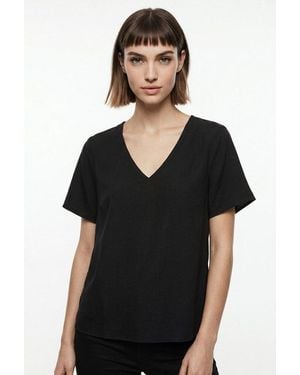 Vero Moda Blusenshirt Vmmymilo S/S V-Neck Top Wvn Ga Mit Klassischem Schnitt - Schwarz