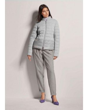 Madeleine Steppjacke Feminine Wendesteppjacke, Material-Mix Gestreiftes Design, Stehbundkragen Und Praktischer Zipper - Grau