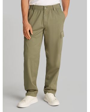 Calvin Klein Cargohose REGULAR STRAIGHT CARGO mit Logoprägung - Grün