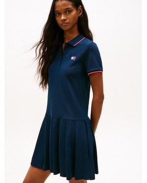 Tommy Hilfiger Polokleid Tjw Badge Pleat Pique Dress Ext Mit Kontrastdetails, Entspannte Passform - Blau