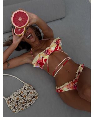 Outcast Meryl Bikini Top Kelly - White
