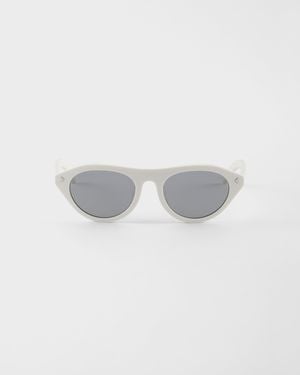 Prada Occhiali Da Sole Con Iconica Placca - Bianco