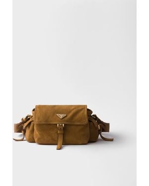 Prada Sac Daim Explore Medium En Daim Porté Épaule - Marron