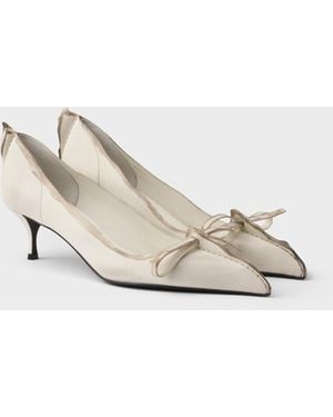 Prada Pumps Aus Antikem Leder - Weiß