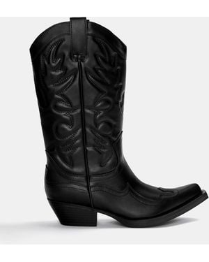 Pull&Bear Cowboy Boots With Topstitching - Black