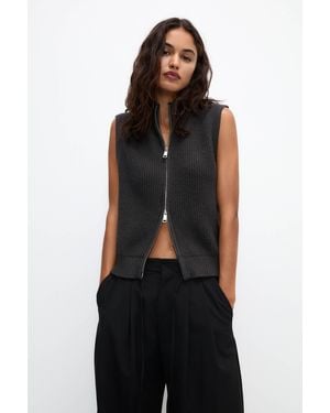 Pull&Bear Zip-Up Knit Waistcoat - Black