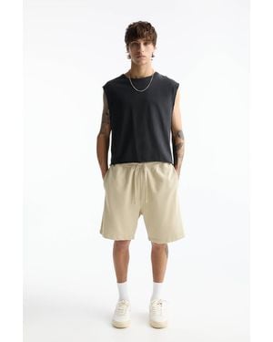 Pull&Bear Bermuda Jogging Shorts - Natural