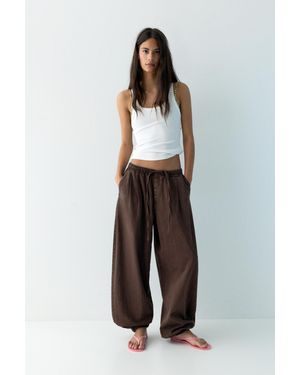 Pull&Bear Sarouel Trousers With An Elasticated Waist - Brown