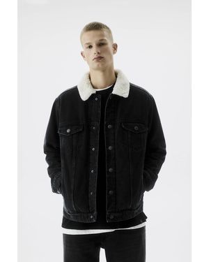 Black denim jacket with white fur collar hot sale