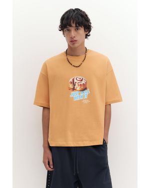 Pull&Bear Stwd Cinnamon Roll Graphic T-Shirt - Orange