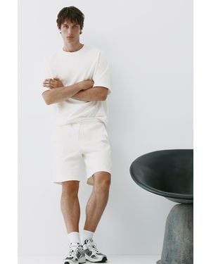 Pull&Bear Relaxed-Fit Bermudashorts - Weiß