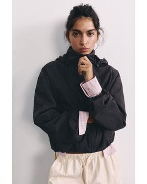 Pull&Bear Lightweight Hooded Jacket - Black