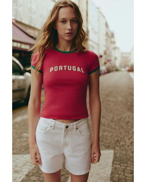 Pull&Bear Slim Fit Portugal Graphic T-Shirt - Red