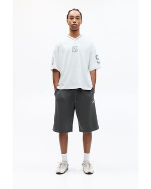 Pull&Bear Stwd Skater Tracksuit Bermuda Shorts - White