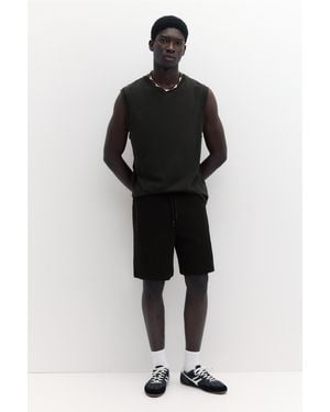 Pull&Bear Regular Fit Jogger Bermuda Shorts - Black