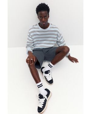 Pull&Bear Stwd Skate Trainers With Contrast Stitching - Black