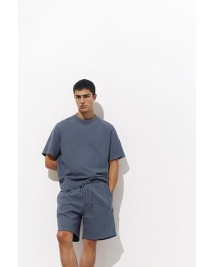 Pull&Bear Textured Bermuda Joggers - Blue