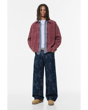 Pull&Bear Jeans Mit Weitem Bein Und Paisley-Muster - Blau