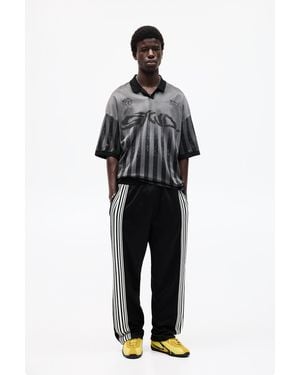 Pull&Bear Stwd Tracksuit Bottoms With Side Stripes - Blue