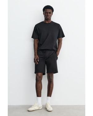 Pull&Bear Pack Of Bermuda Jogger Shorts And T-Shirt - Blue