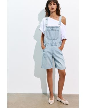 Pull&Bear Kurze Jeanslatzhose - Blau