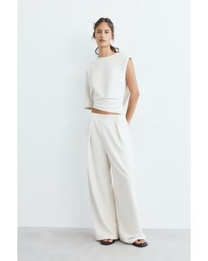 Pull&Bear Soft Touch Wide-Leg Darted Trousers - White