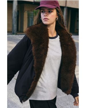 Pull&Bear Quilted Jacket With Faux Fur Collar - Black
