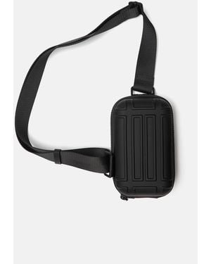 Pull&Bear Umhängetasche Steif Gummiertes Finish - Schwarz