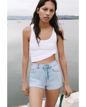 Pull&Bear Mom Fit Denim Shorts With Turn-Up Hems - White