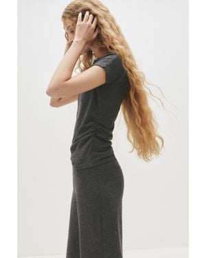 Pull&Bear Soft-Touch-T-Shirt Mit Seitlicher Raffung - Mehrfarbig