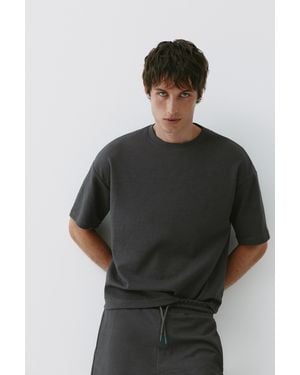 Pull&Bear Textured Relaxed Fit T-Shirt - Black