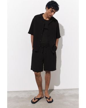 Pull&Bear Bermuda Joggers - Black
