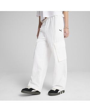 PUMA WARDROBE ESS Cargohose in Relaxed Fit - Weiß
