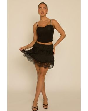 Rebellious Fashion Pleated Lace Hem Mini Skirt - Black