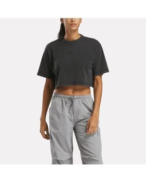 Reebok Closet Essentials T-shirt - Black