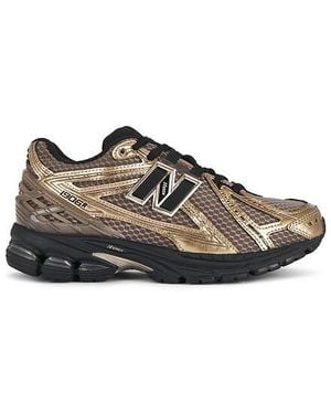 New Balance 1906R Sneaker - Brown