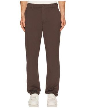 Travis Mathew Pantalones Legacy Stretchknit En Color Marrón Talla (También En 32, 33, 34, 36)