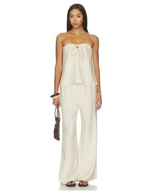 Heartloom Lyra Set - White