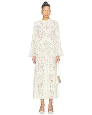 Especia Soleura Long Dress - White