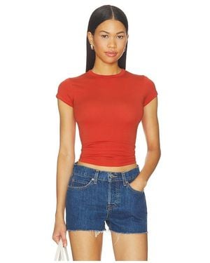GRLFRND Schmal Geschnittenes T-Shirt Mit Rundhalsausschnitt - Rot