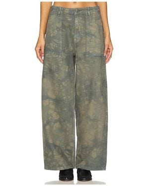 GRLFRND Lucie Slouchy Jeans En Color Verde Talla (También En 24)