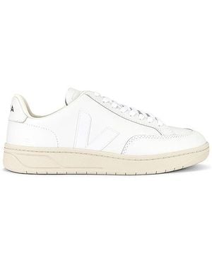 Veja V-12 - White