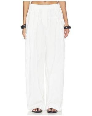 St. Agni Relaxed Pleat Pants - White
