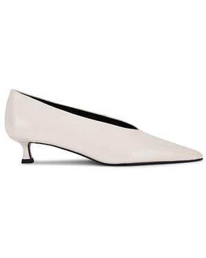 Tony Bianco Cherry Pump - White