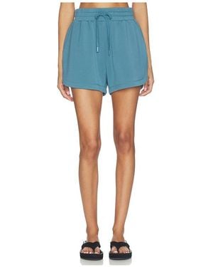 Varley Coulter High Rise Short - Blue