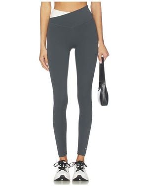 P.E Nation Distortion スポーツブラ - ブルー