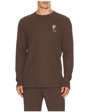 Travis Mathew Jersey Souvenir Stand En Color Marrón Talla (También En S, Xl/1X)